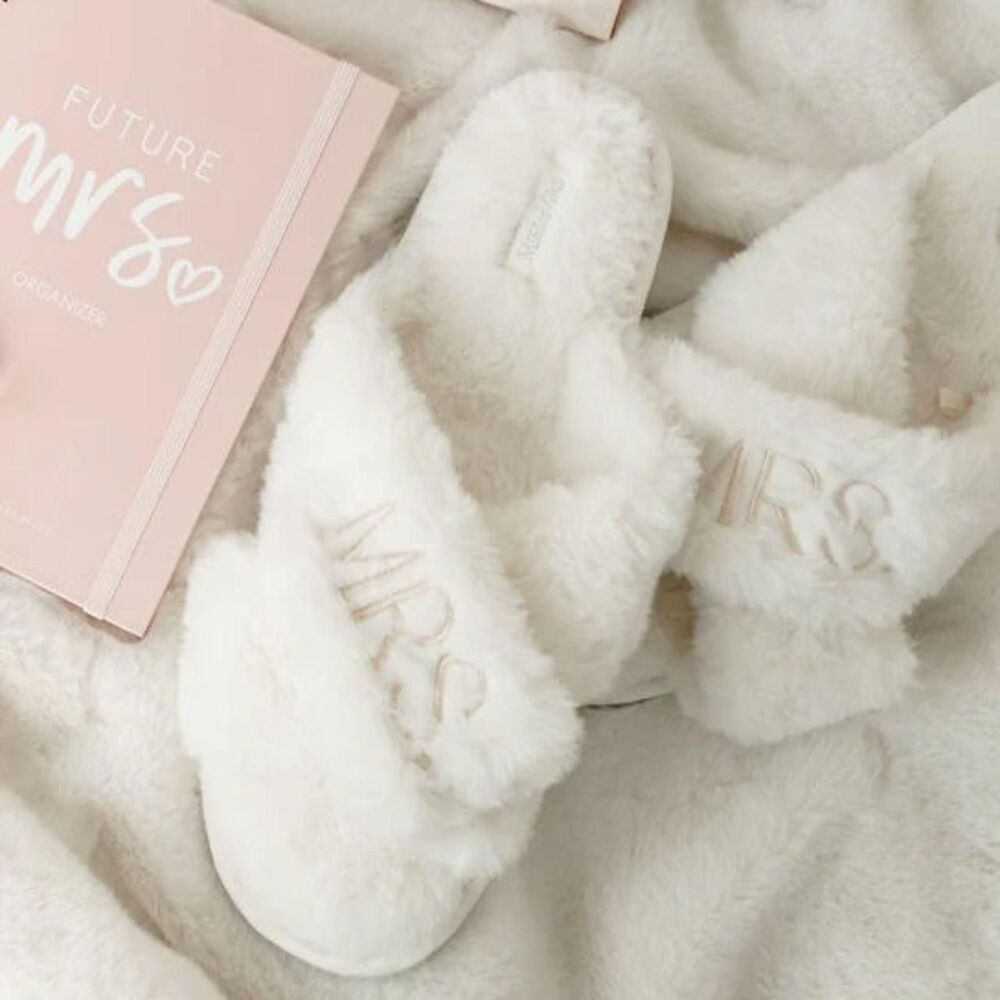 NEW Miss To Misses MRS Wedding White Bridal Slippers US 8